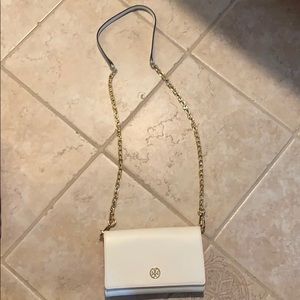 Tory Burch wallet in chain